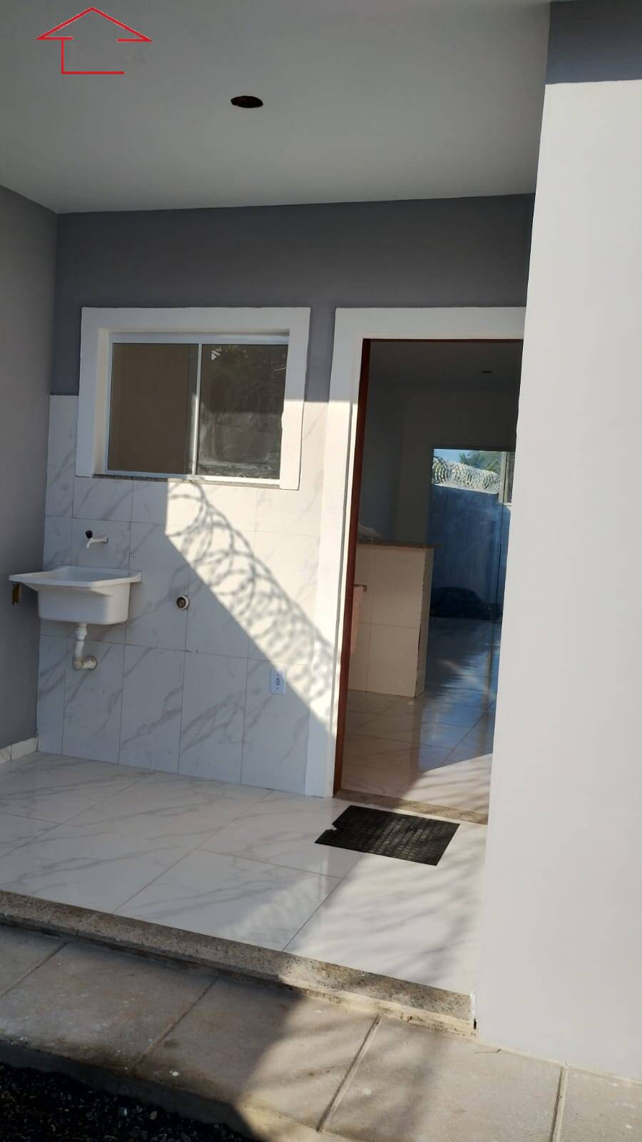 Casa à venda com 2 quartos, 80m² - Foto 14