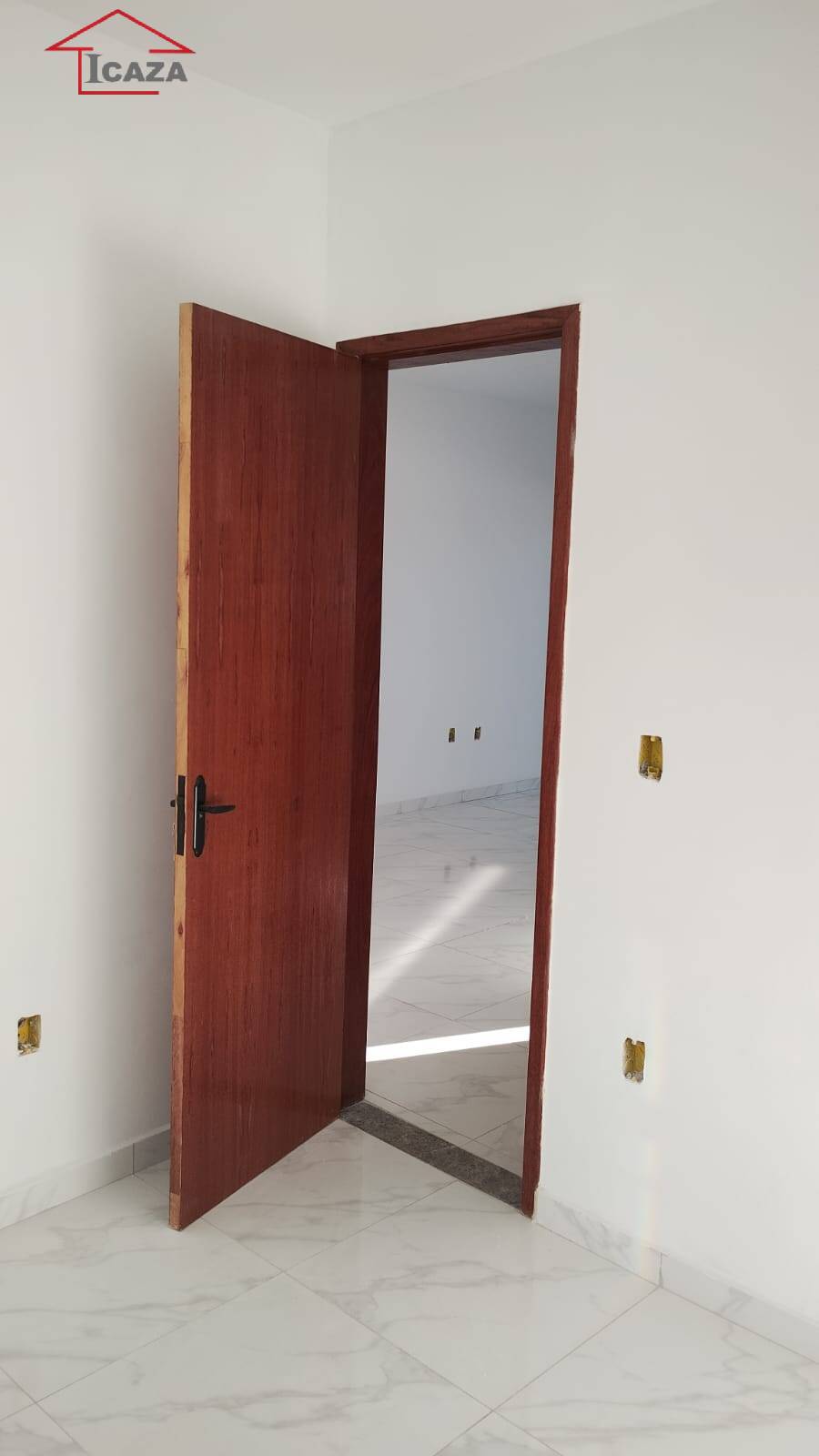 Casa à venda com 2 quartos, 80m² - Foto 9