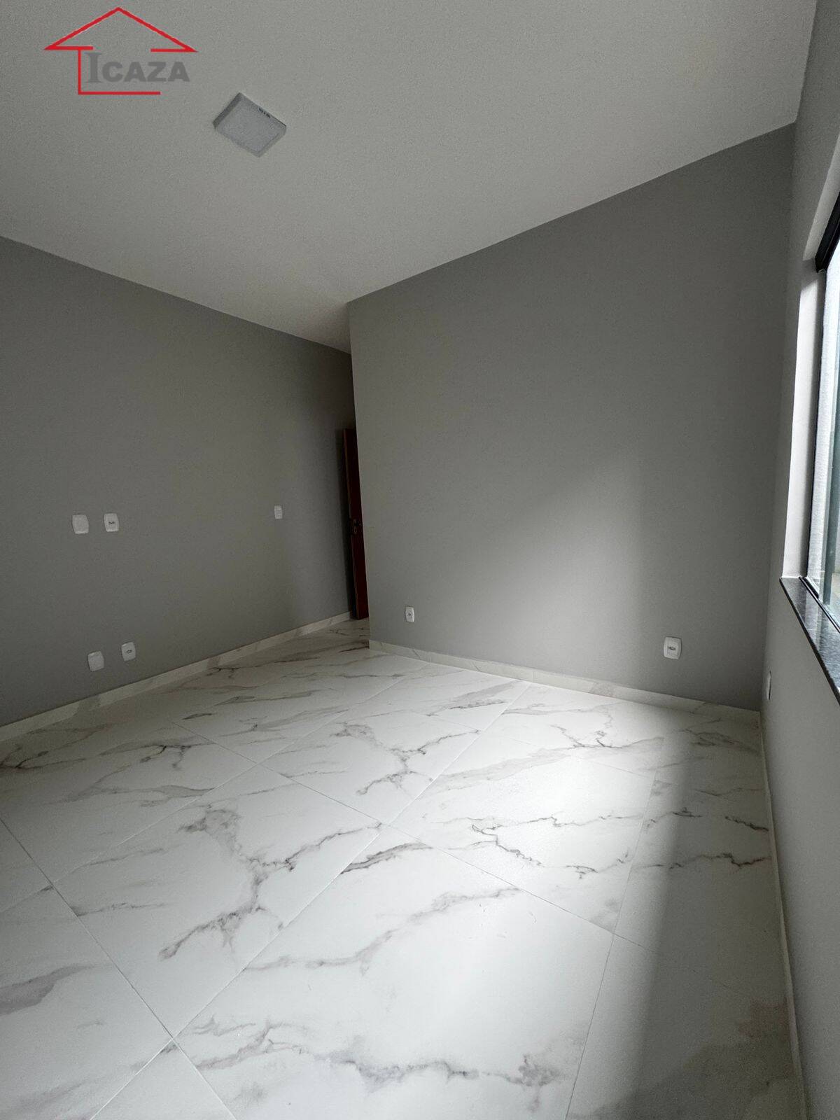 Casa à venda com 2 quartos, 101m² - Foto 3