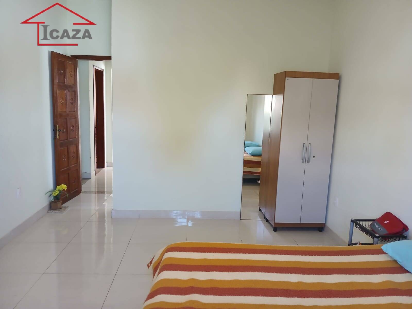 Casa à venda com 2 quartos, 80m² - Foto 11