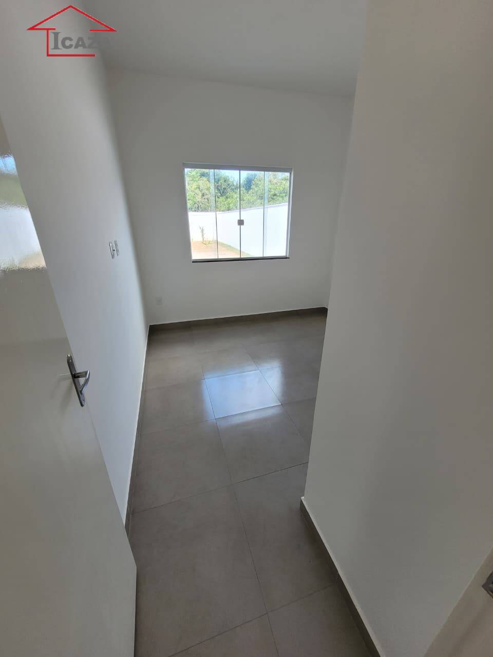 Casa à venda com 2 quartos, 75m² - Foto 13