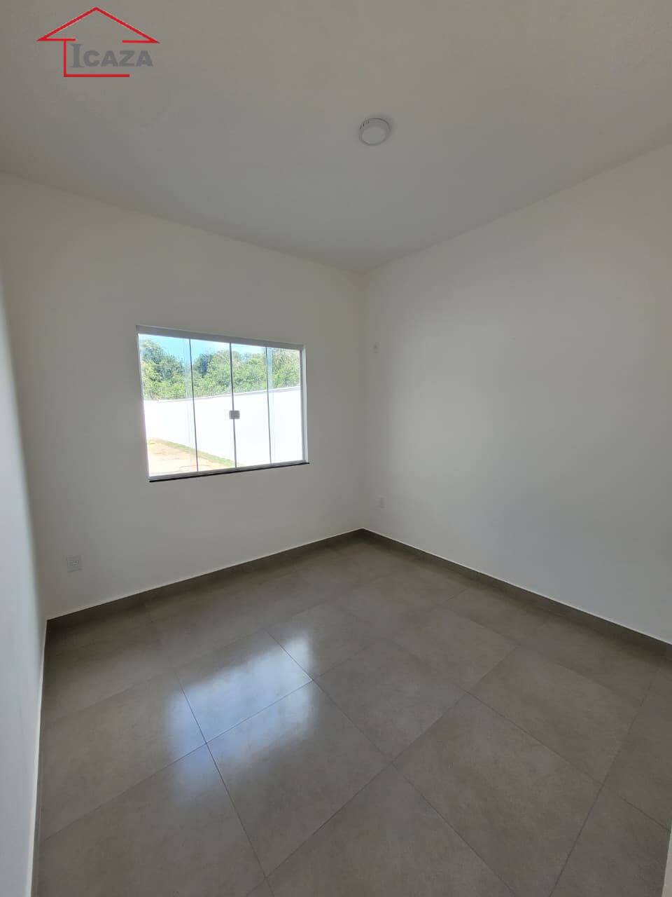 Casa à venda com 2 quartos, 75m² - Foto 11