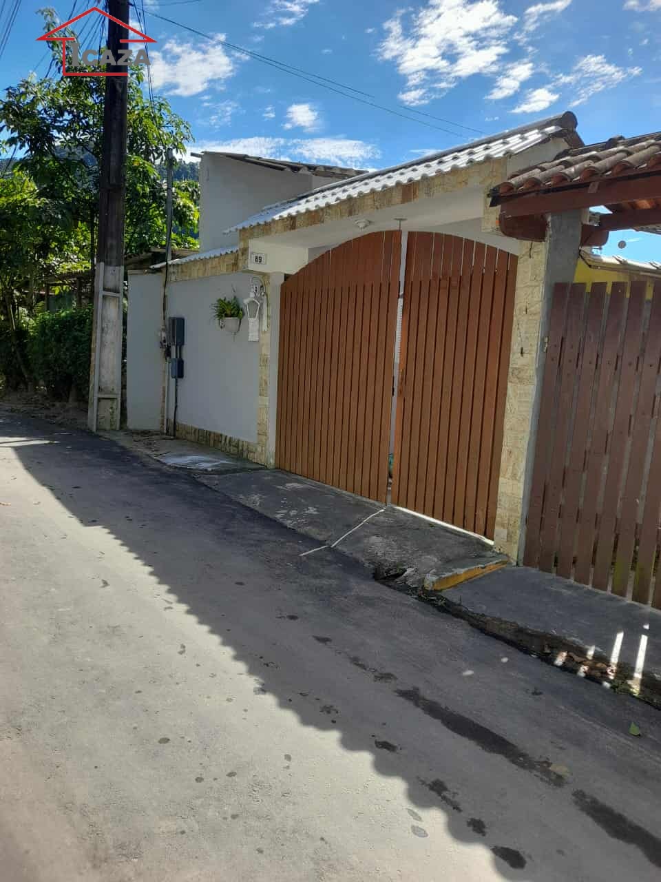 Casa à venda com 3 quartos, 48m² - Foto 2