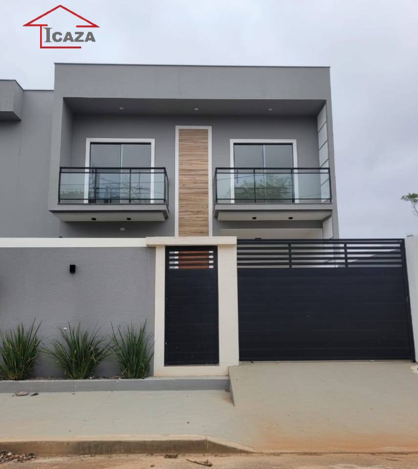 Casa à venda com 3 quartos, 137m² - Foto 1