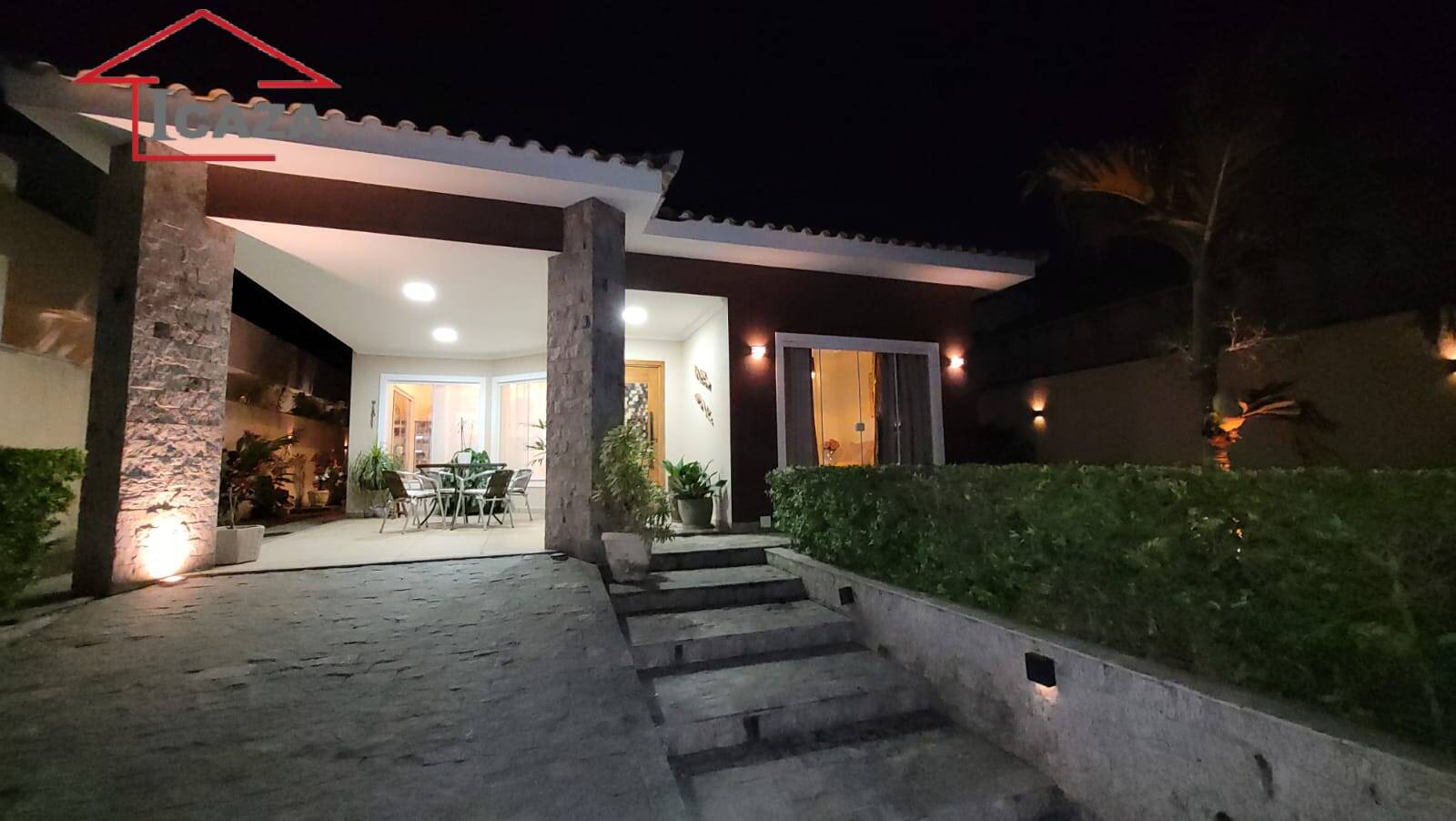Casa à venda com 3 quartos, 130m² - Foto 1